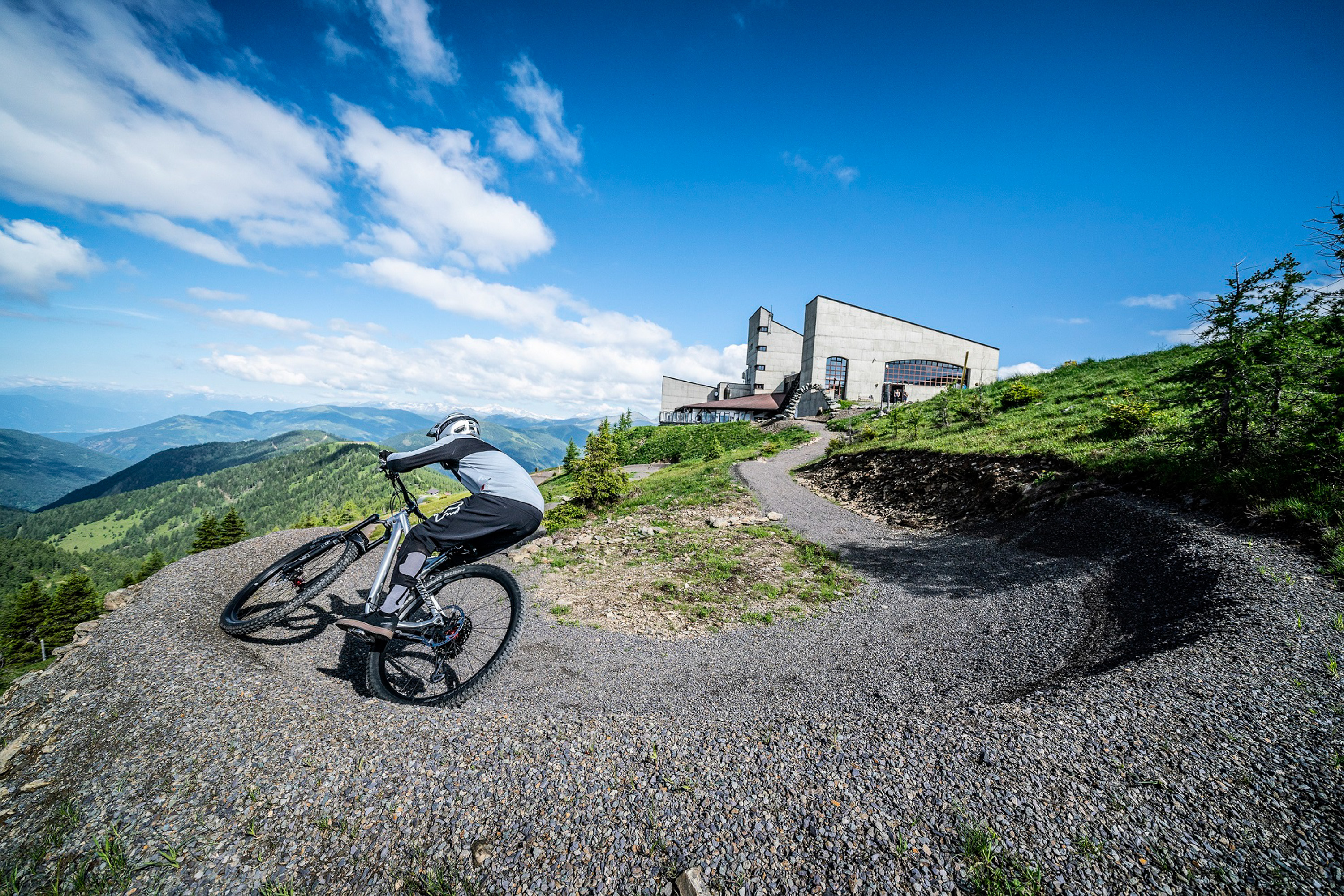 radar rennrad StVZO rear light Tornado Wheel:NEO X 350W Drift Steering Wheel Bikes 2024 Best Road this is your signal.